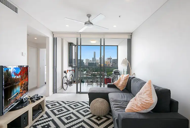 2055/16 Hamilton Place, Bowen Hills QLD 4006