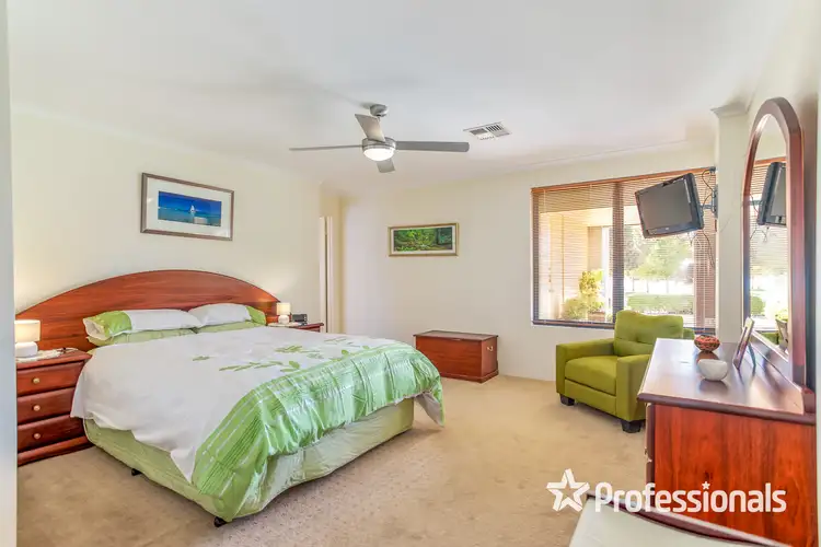 Fourth view of Homely house listing, 2 Rosette Place, Piara Waters WA 6112