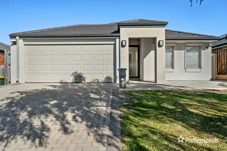 20 Midgegooroo Street, Ellenbrook WA 6069