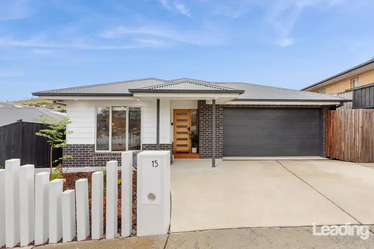 15 Lewis Place, Sunbury VIC 3429