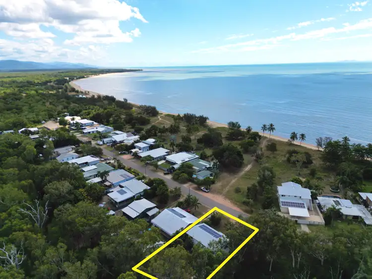 25 The Esplanade, Toolakea QLD 4818
