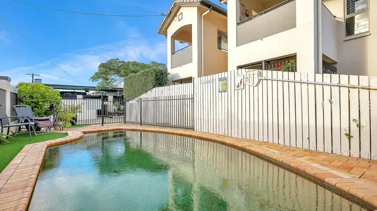Fourth view of Homely townhouse listing, 5/10 Hill Street, Manunda QLD 4870