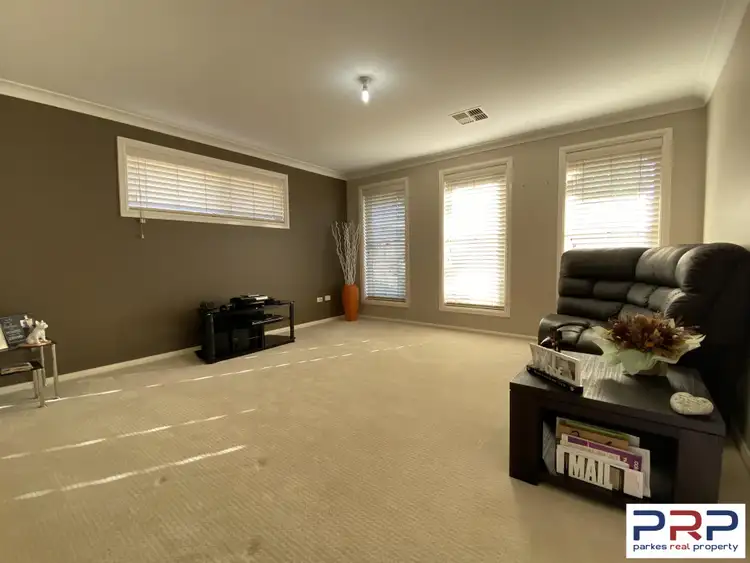 Third view of Homely house listing, 5 Cedar Crescent, Parkes NSW 2870
