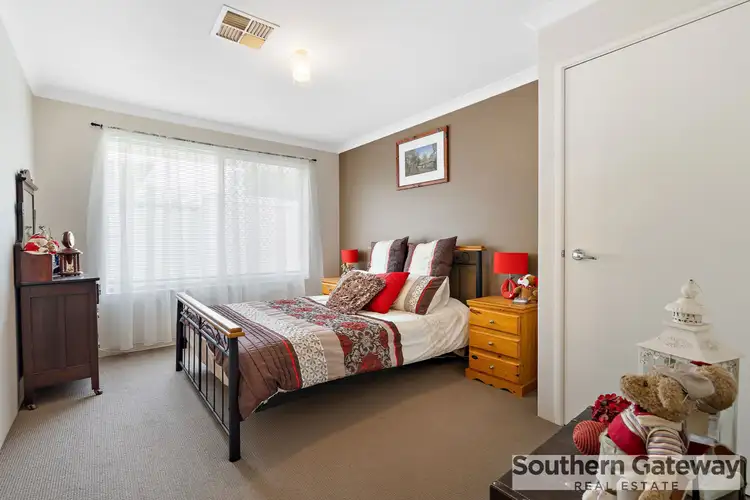 Sixth view of Homely house listing, 9 Freycinet Circuit, Aubin Grove WA 6164