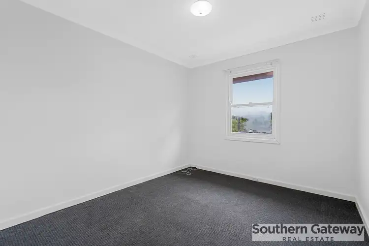 Fifth view of Homely house listing, 6 Dowling Place, Orelia WA 6167