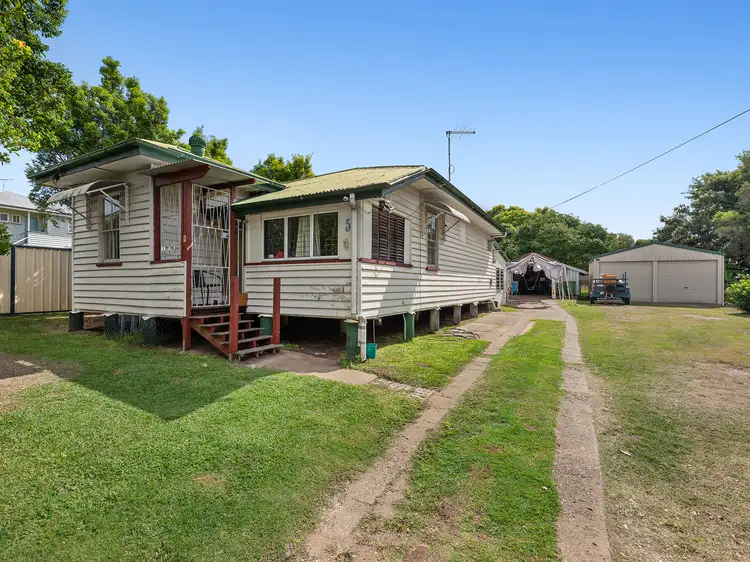 5 Woodford Street, One Mile QLD 4305