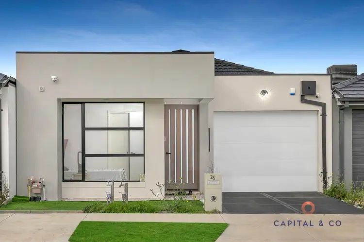 25 Flaxseed Drive, Mickleham VIC 3064