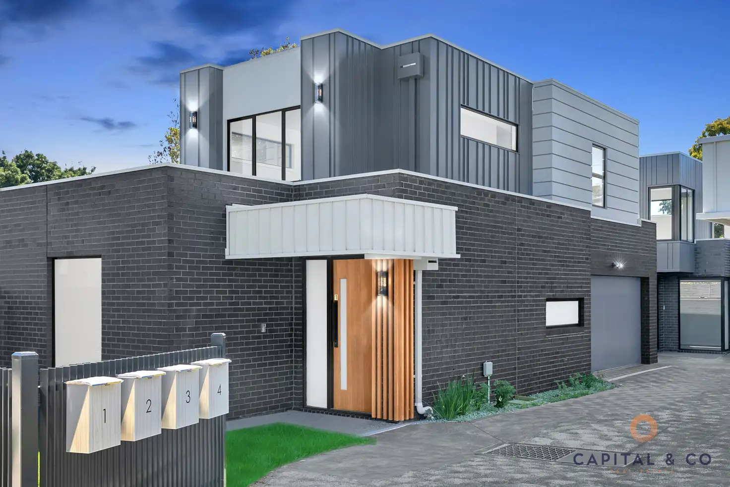 Main view of Homely townhouse listing, 2/6 Oak Court, Heidelberg West VIC 3081