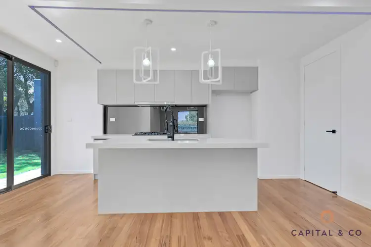 Fifth view of Homely townhouse listing, 2/6 Oak Court, Heidelberg West VIC 3081