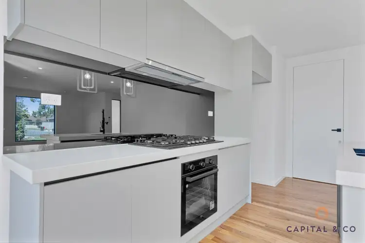 Sixth view of Homely townhouse listing, 2/6 Oak Court, Heidelberg West VIC 3081