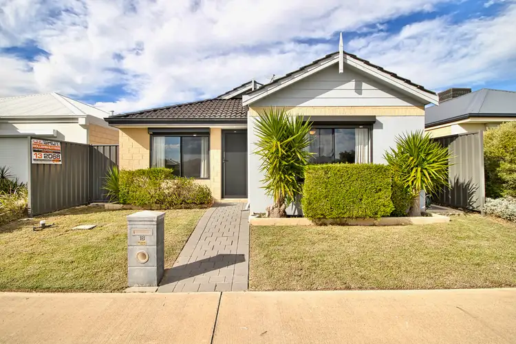 18 Lionfish Way