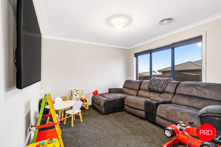 Second view of Homely house listing, 8 Heysen Way, Huntly VIC 3551