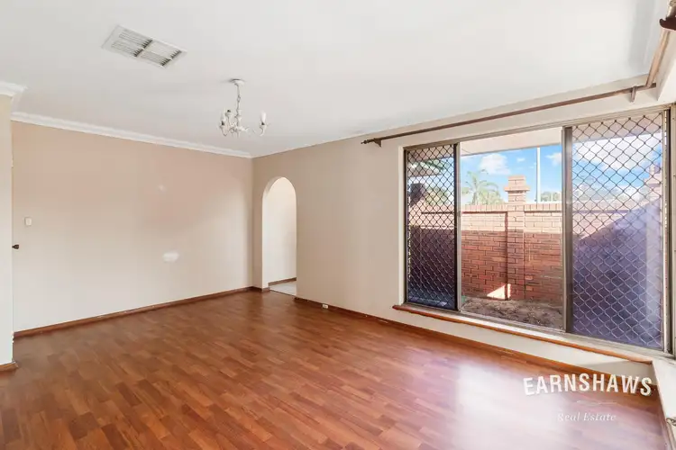 Fifth view of Homely house listing, 2 Daine Court, Swan View WA 6056