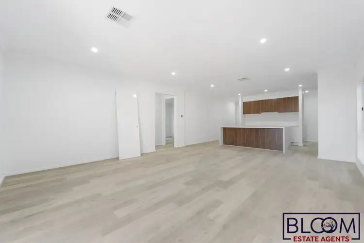 Fifth view of Homely house listing, 20 Chalcot Circuit, Fraser Rise VIC 3336