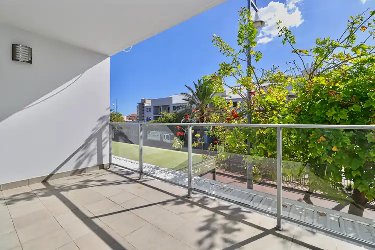 7/15 Kent Street, Rockingham WA 6168