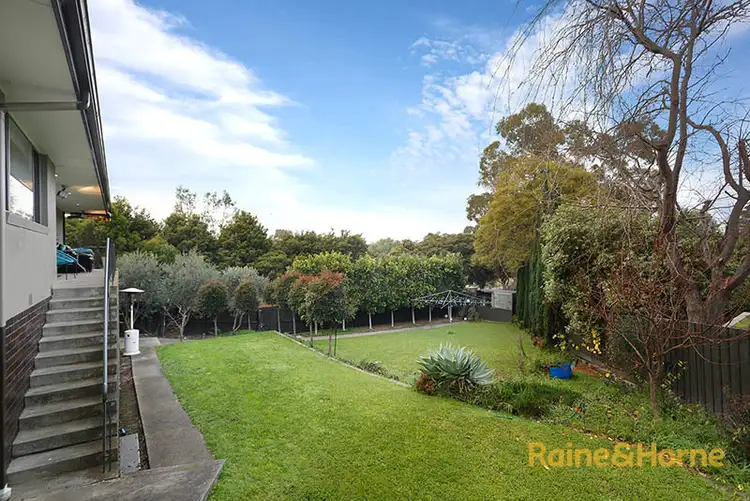 Sixth view of Homely house listing, 5 Aroona Court, Aberfeldie VIC 3040