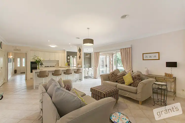 Third view of Homely house listing, 5 Mansell Court, Berwick VIC 3806