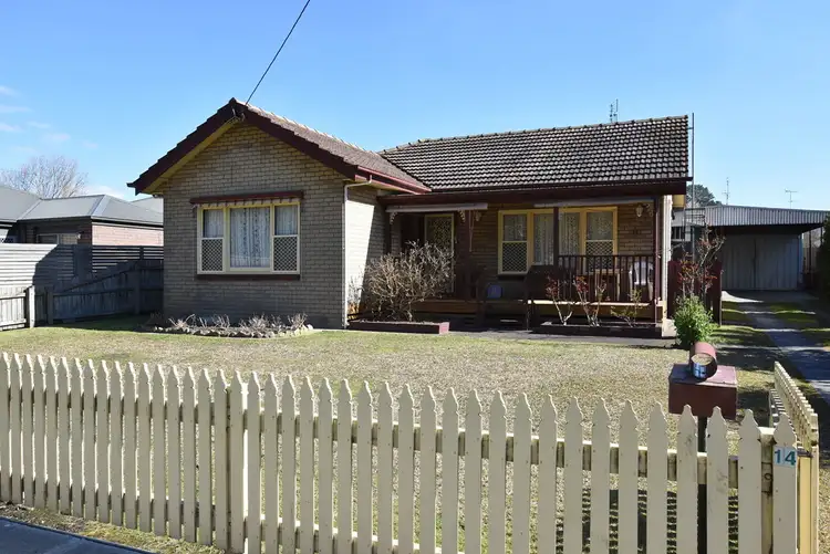 14 Mitchells Road, Moe VIC 3825