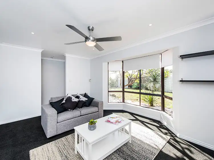 Sixth view of Homely house listing, 2 Teakdale Close, Safety Bay WA 6169