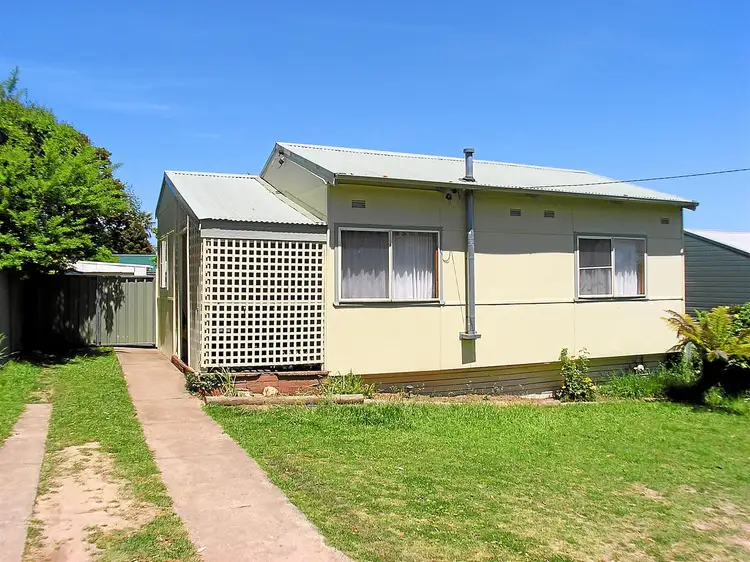 50 Churchill Avenue, Orange NSW 2800