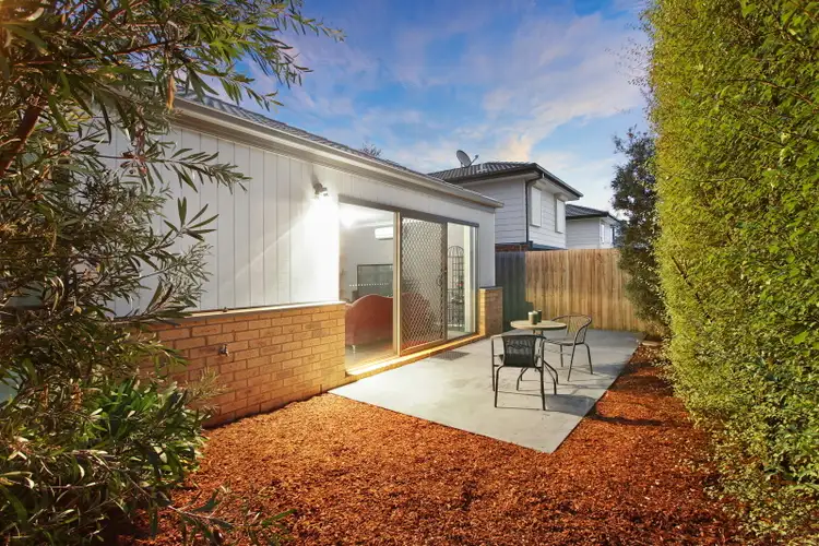 Fifth view of Homely unit listing, 1/15 Brunnings Road, Carrum Downs VIC 3201