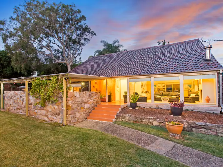 124 Barrenjoey Rd, Mona Vale NSW 2103