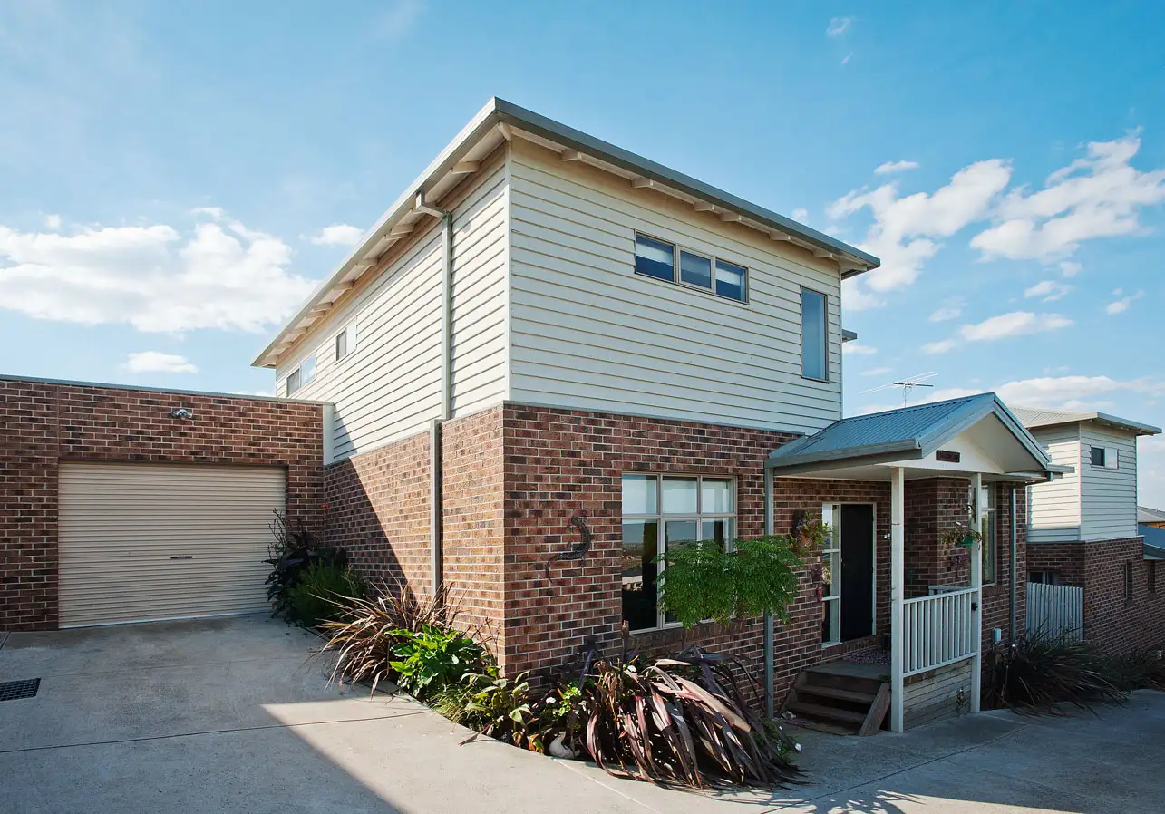 Main view of Homely townhouse listing, 2/9 Ross Street, Bacchus Marsh VIC 3340