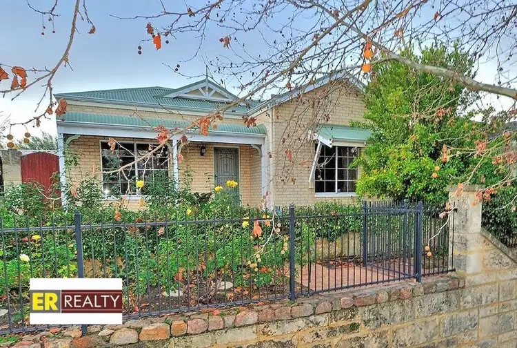 5 Woodlake Boulevard, Ellenbrook WA 6069