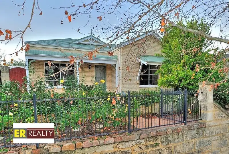 Main view of Homely house listing, 5 Woodlake Boulevard, Ellenbrook WA 6069