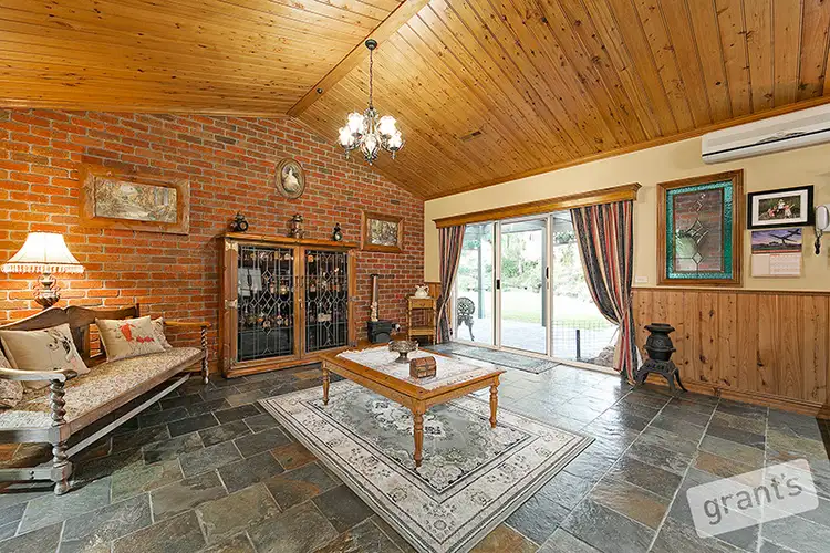 Fifth view of Homely house listing, 11 Dryden Court, Berwick VIC 3806