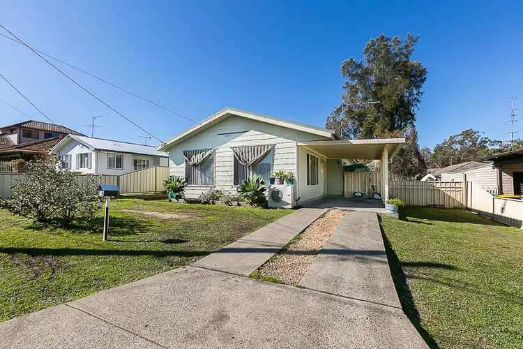 7 Barker Avenue, San Remo NSW 2262