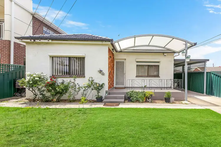100 Fairfield Road, Guildford NSW 2161