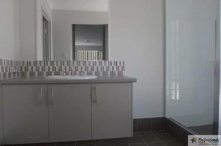 Third view of Homely house listing, 8 Bolton Way, Collie WA 6225