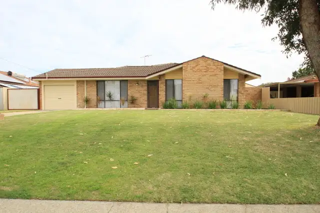 8 Pandora Way, Waikiki WA 6169