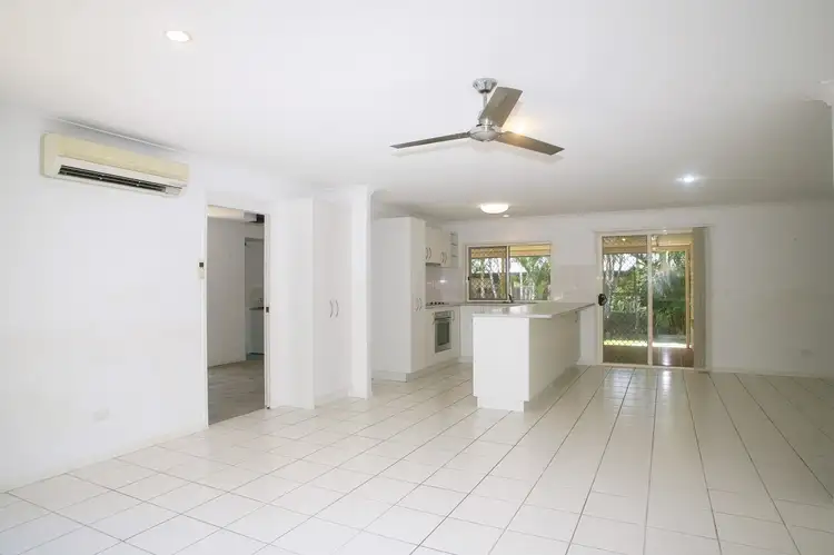 Fifth view of Homely house listing, 2 Whipbird Court, Urangan QLD 4655