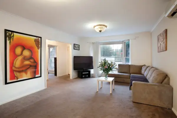 18 St Ninians Road, Brighton VIC 3186