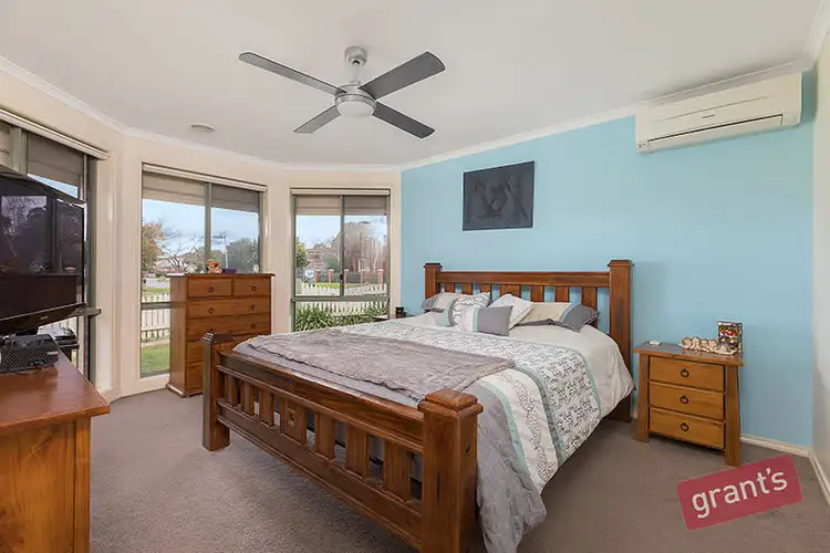 Sixth view of Homely house listing, 11 Brendan Court, Hallam VIC 3803