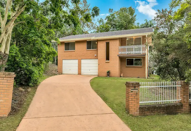 27 Halimah St, Chapel Hill QLD 4069