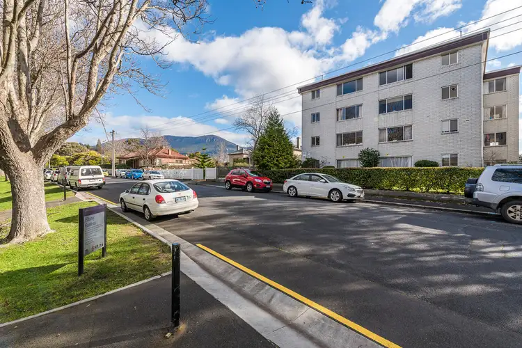 2/220 Davey Street, South Hobart TAS 7004