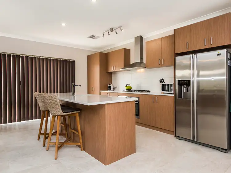 6 Whitney Road, Byford WA 6122