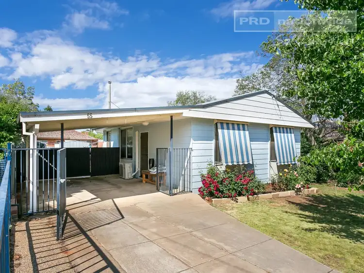 55 Phillip Avenue, Mount Austin NSW 2650