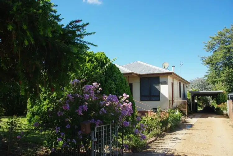 5 Glasson Street, Wellington NSW 2820