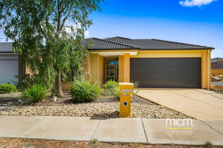 16 Runlet Drive, Point Cook VIC 3030