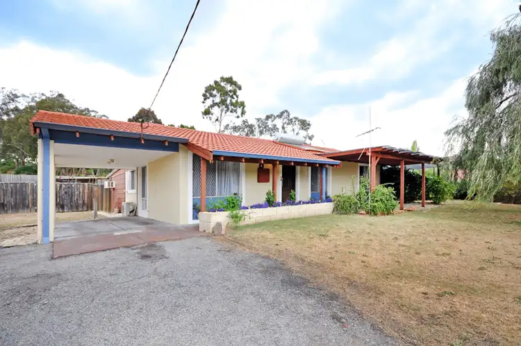 6 Wilna Place, Helena Valley WA 6056