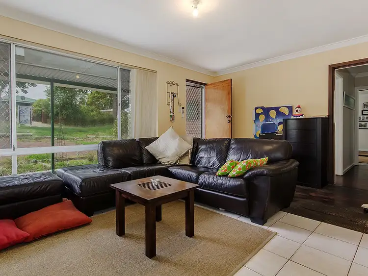 Seventh view of Homely house listing, 9 Barron Way, Orelia WA 6167
