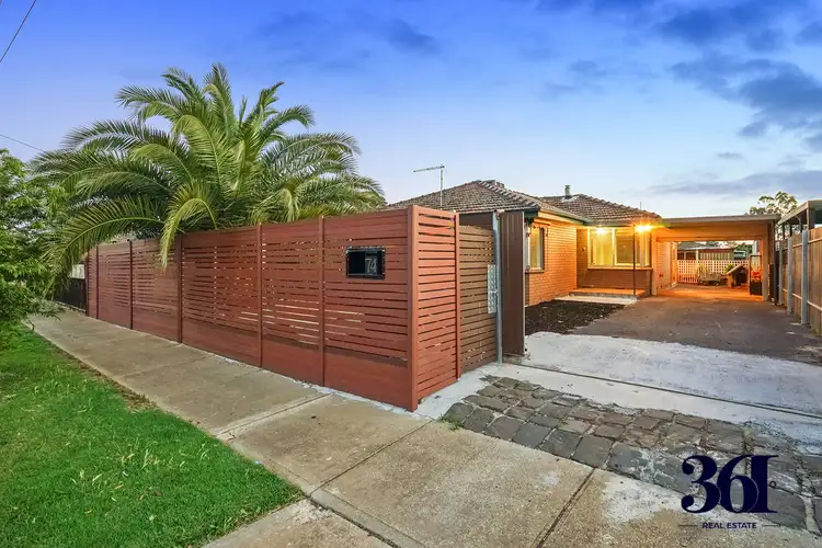 74 Hume Ave, Melton South VIC 3338