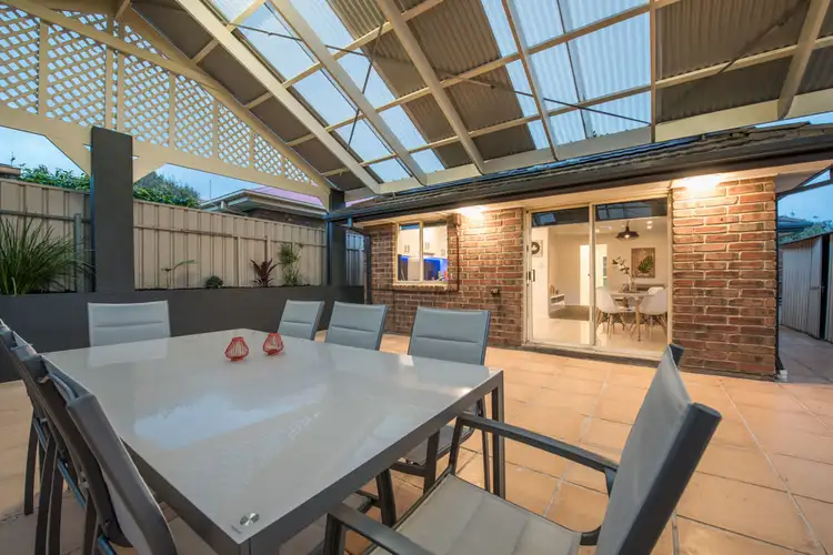 2 Hornpipe Glen, Seaford Rise SA 5169