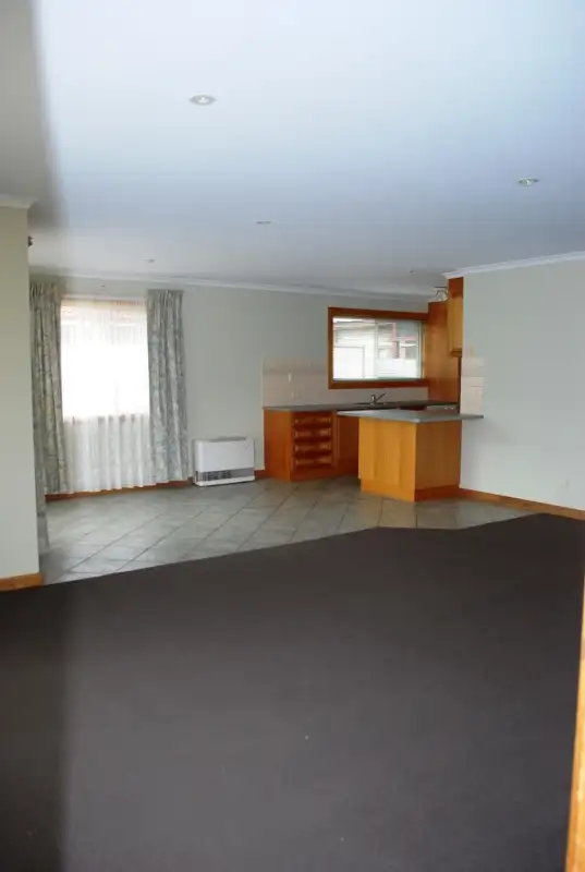 Fourth view of Homely house listing, 2 / 20 Mark Street, Mount Gambier SA 5290