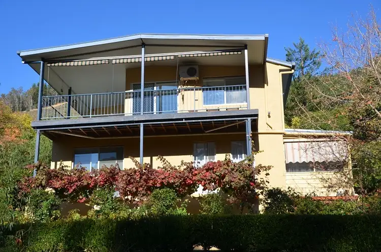 3 Walkers Lane, Bright VIC 3741