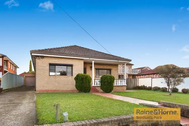 19 Bexley Road, Campsie NSW 2194